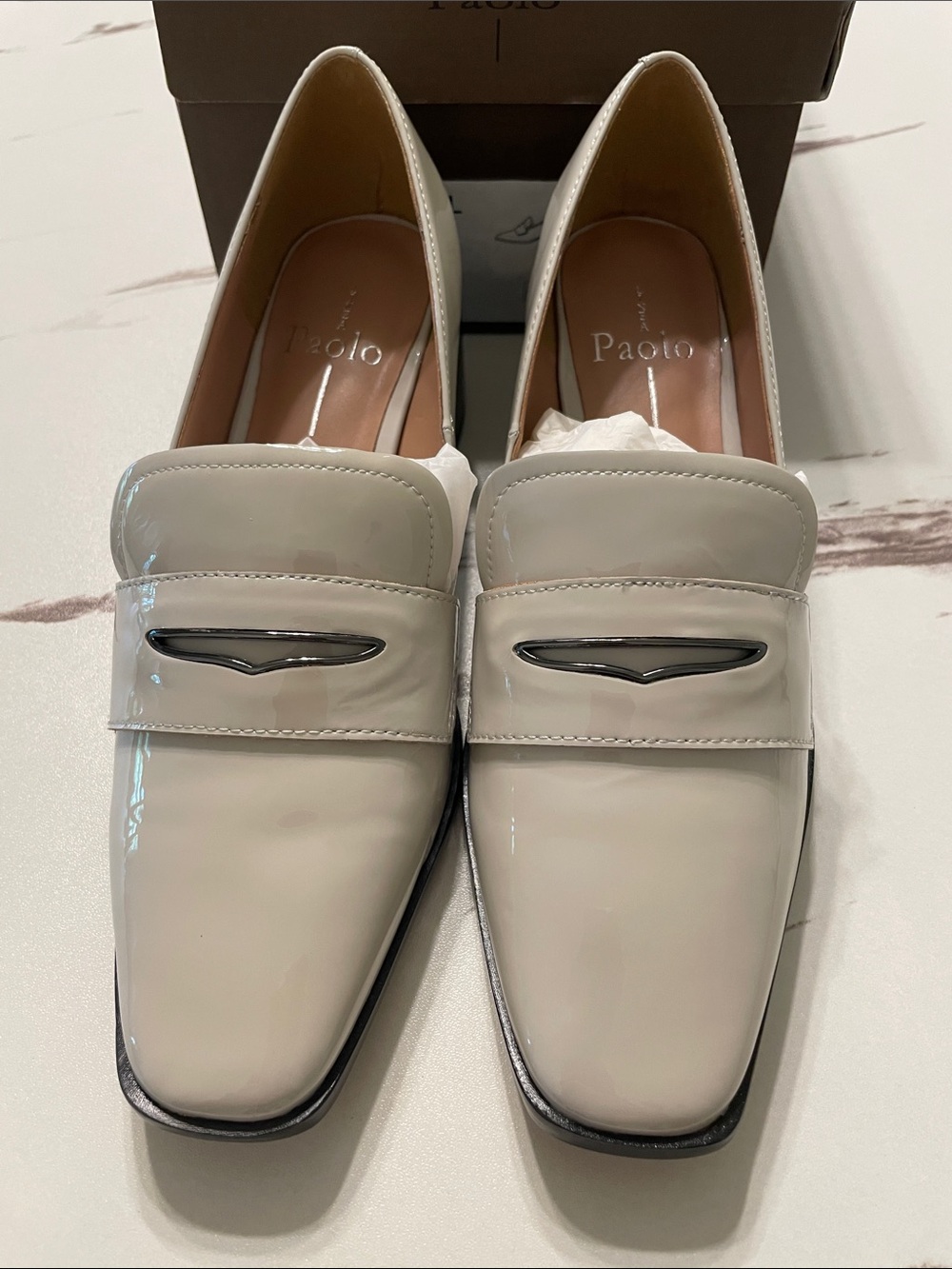 Paolo Miramar Dove Patent Leather Loafers with Silver Accent New I box Sz 5 1/2